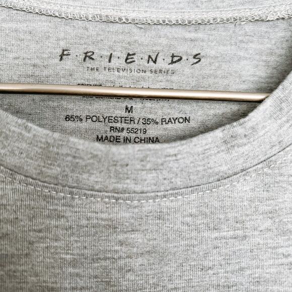 Friends Central Perk Tee Medium - Picture 3 of 5